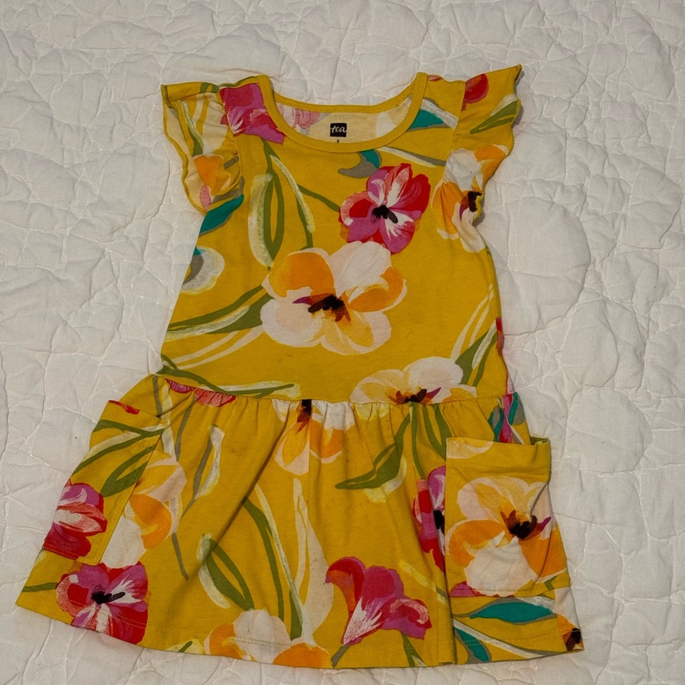 Tea collection size 3T good condition
